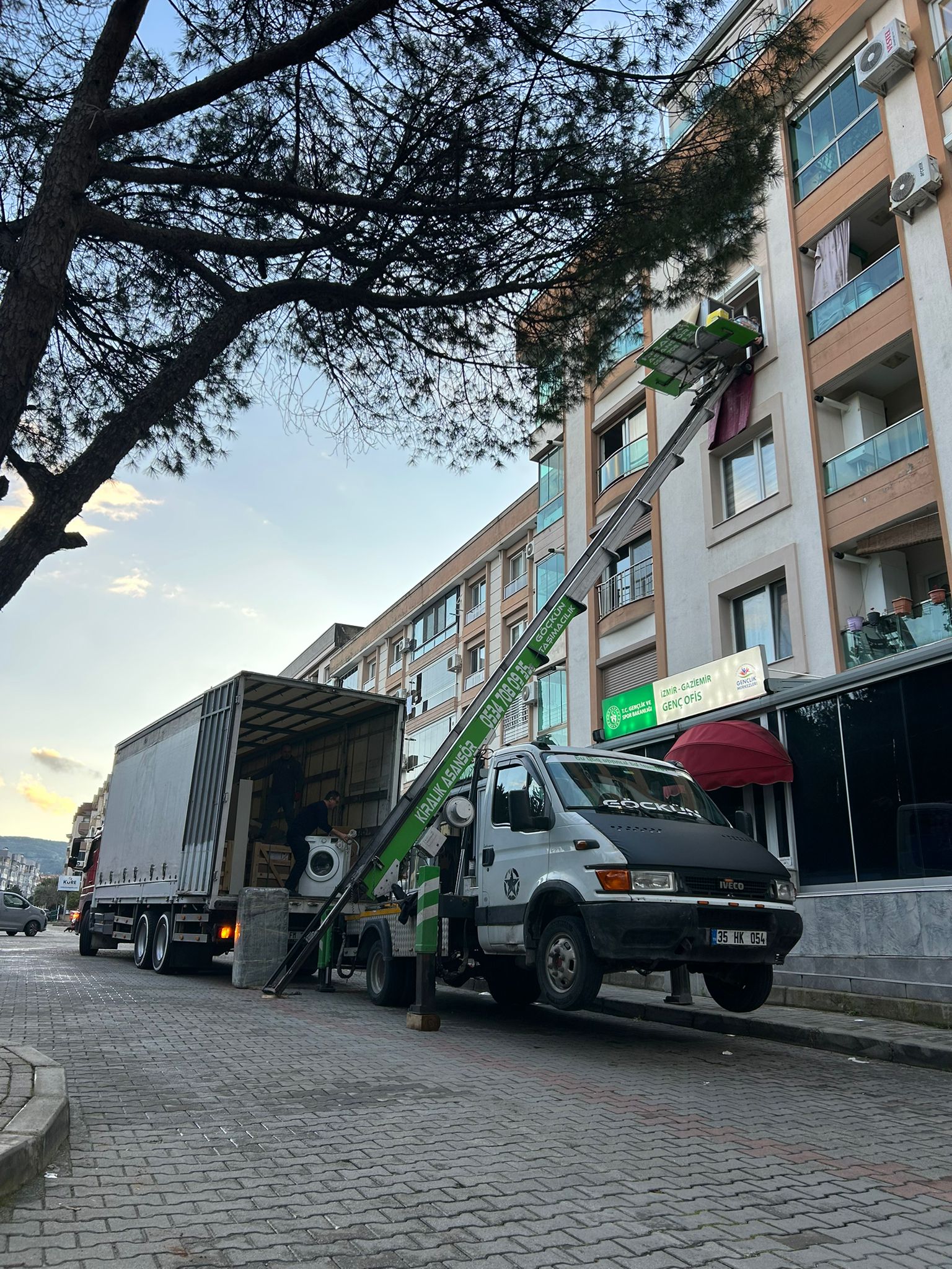 İzmir Kiralık Asansör Hizmeti